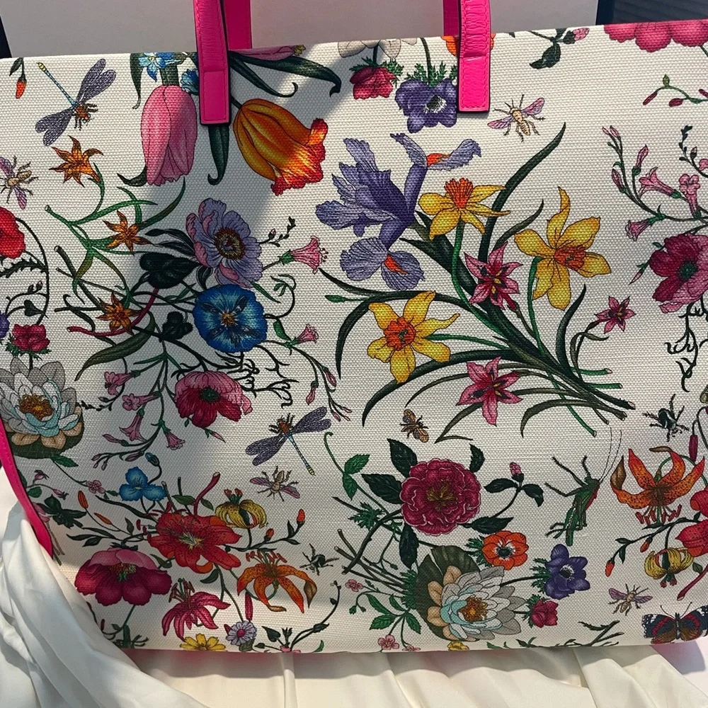 Gucci flora shopper tote (Sold) - Picture 2 of 3